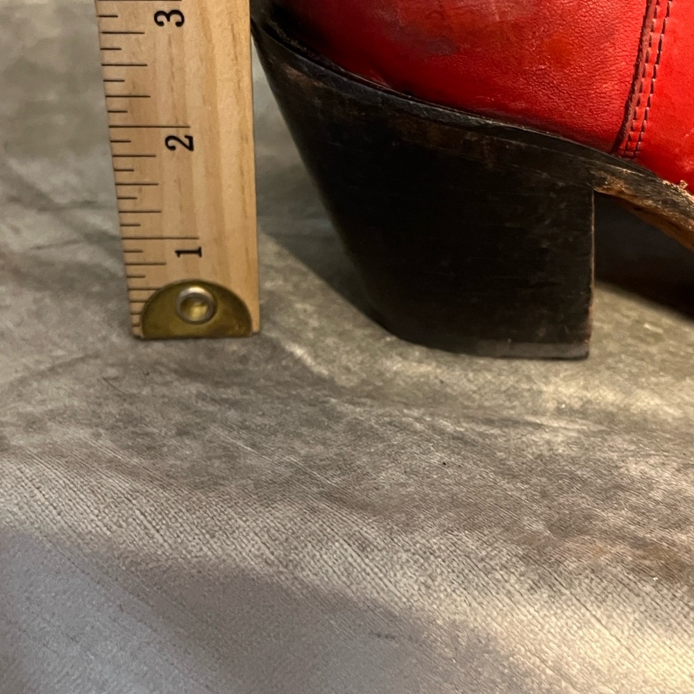 Lucchese Gwen Red Western Bootie w/Stonewash Finish. Women's Size 6.5 - Picture 7 of 14